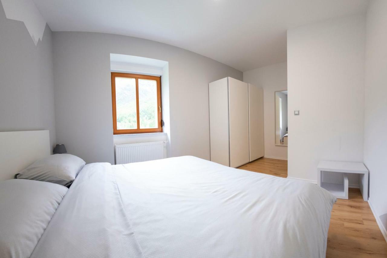 Hisa Urska Apartment Log pod Mangartom Exterior foto